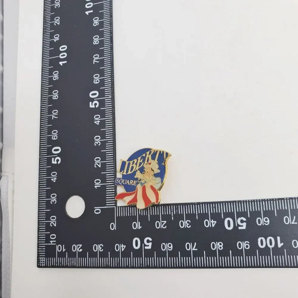 Disney Parks Minnie Mouse Liberty Square Vintage Pin